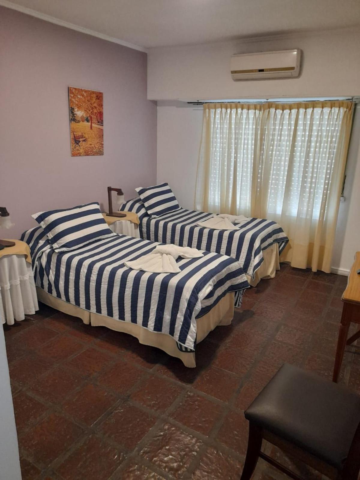 Hotel Hermitage Тандил Екстериор снимка